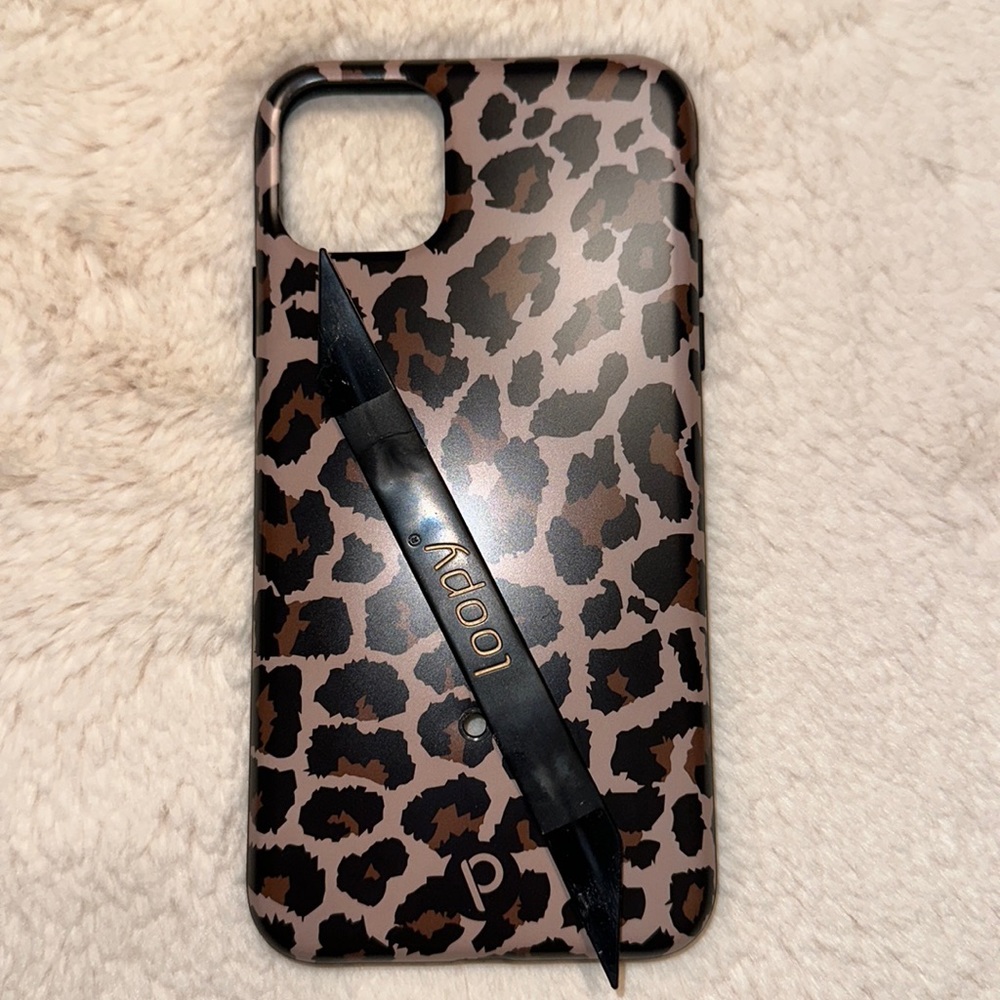 Right Hand • Loopy Case iPhone 11 Pro Max Leopard